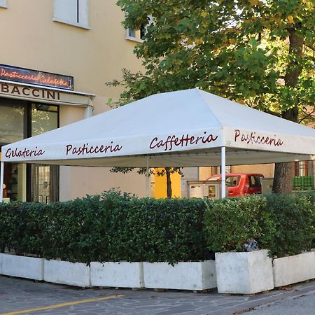 Paradiso24 Forli Luaran gambar